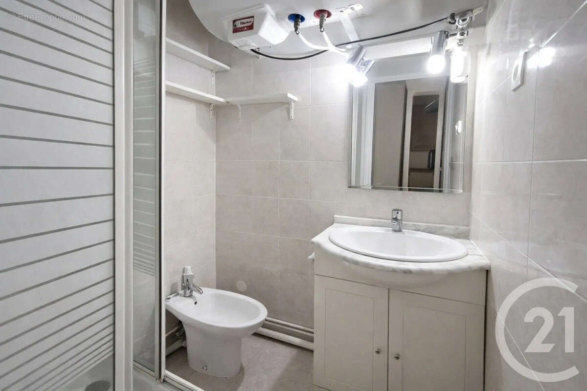 Appartement à ROQUEBRUNE-CAP-MARTIN