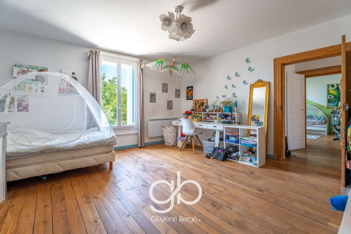 Lansargues Maison 4 chambres 234 M2 avec jardin - photo 11
