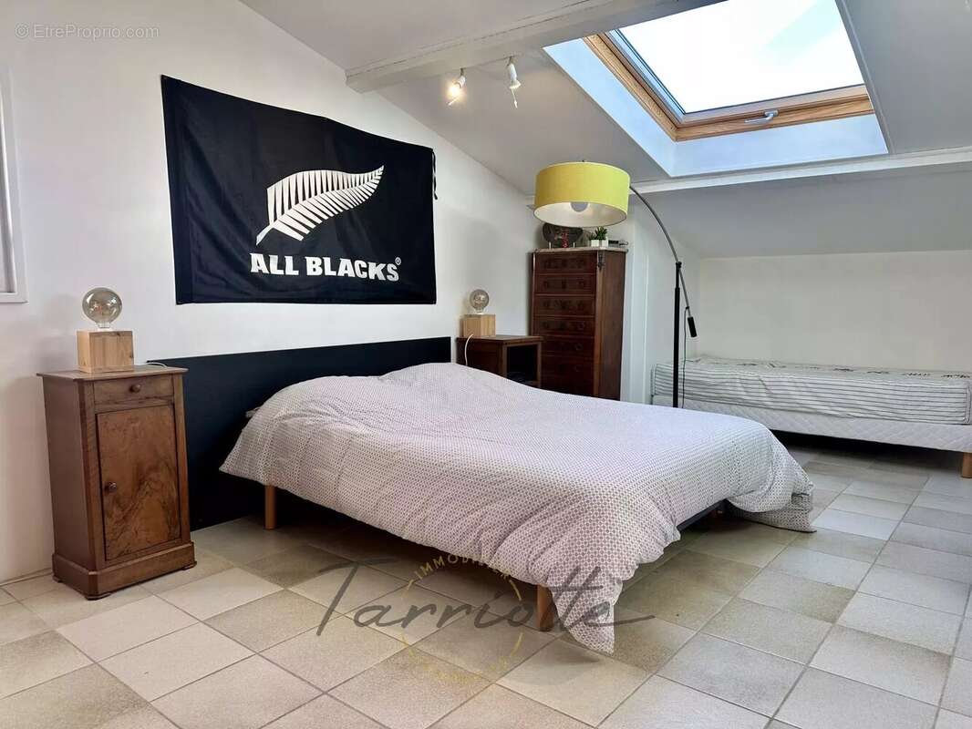 Maison à MONTELIMAR