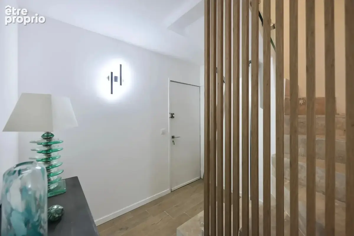 SAINT-TROPEZ : Appartement 4 pièces de 80 m² entièrement rénové, jardin de 100 m², piscine - photo 27