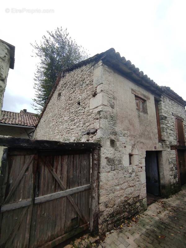 Maison à MONTPEZAT-DE-QUERCY