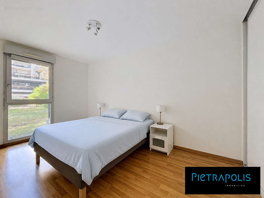 chambre3 - jardin - Appartement à VILLEURBANNE