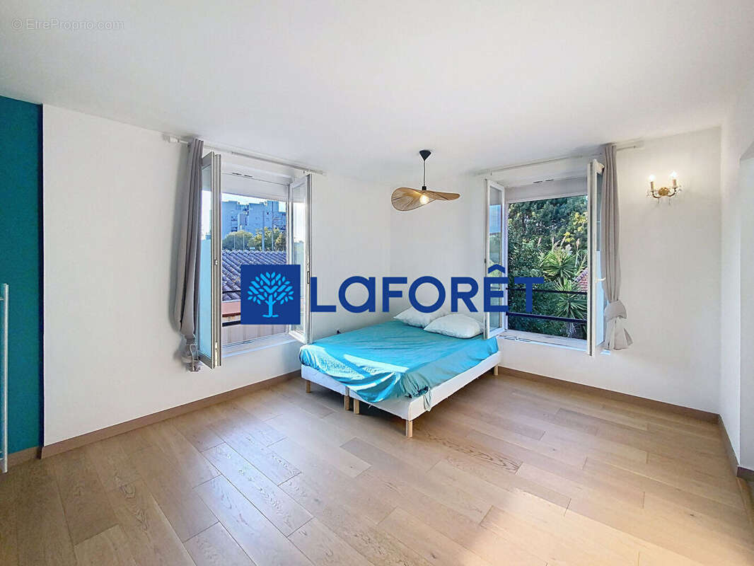 Appartement à LA GARDE