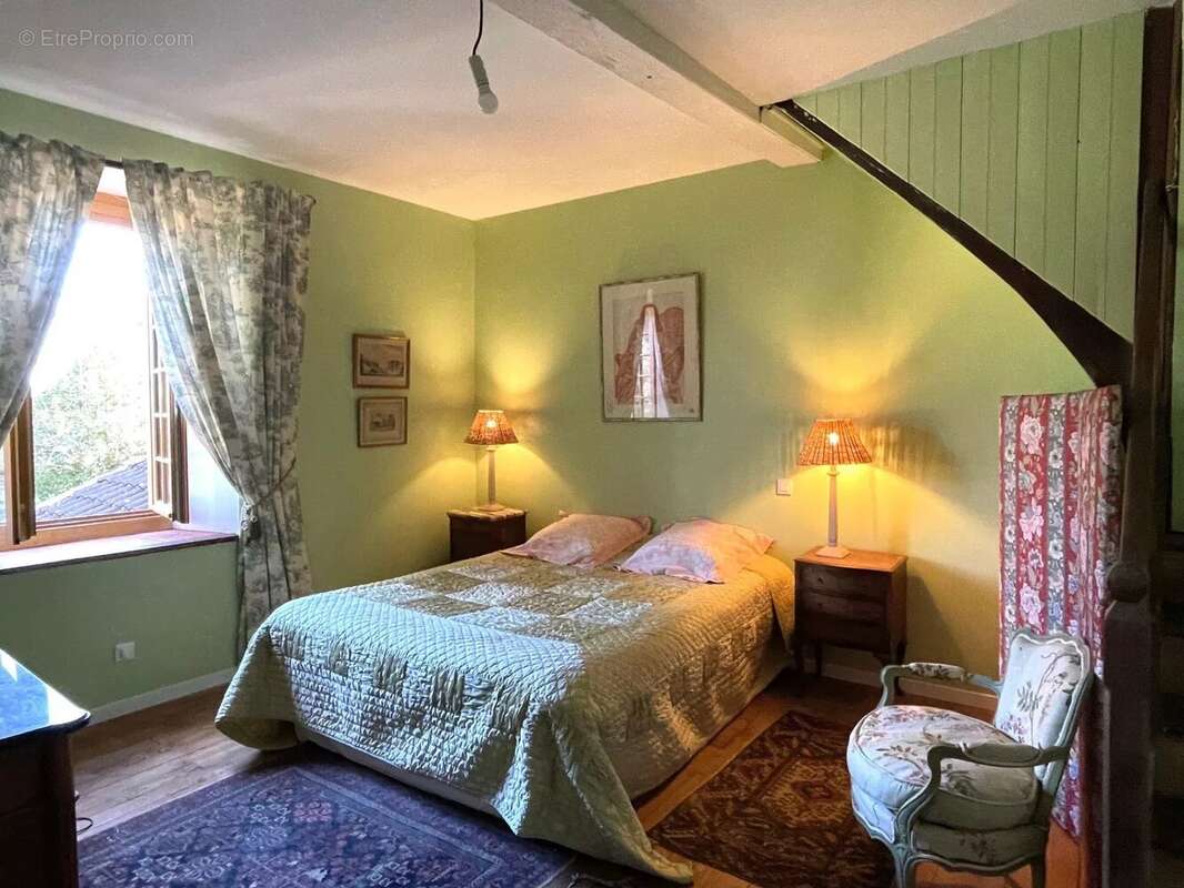 Maison à SAUVETERRE-DE-BEARN