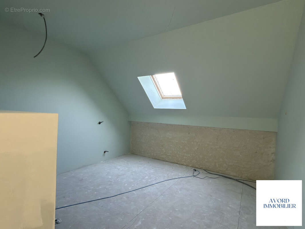 Chambre 3 étage  - Maison à GRON