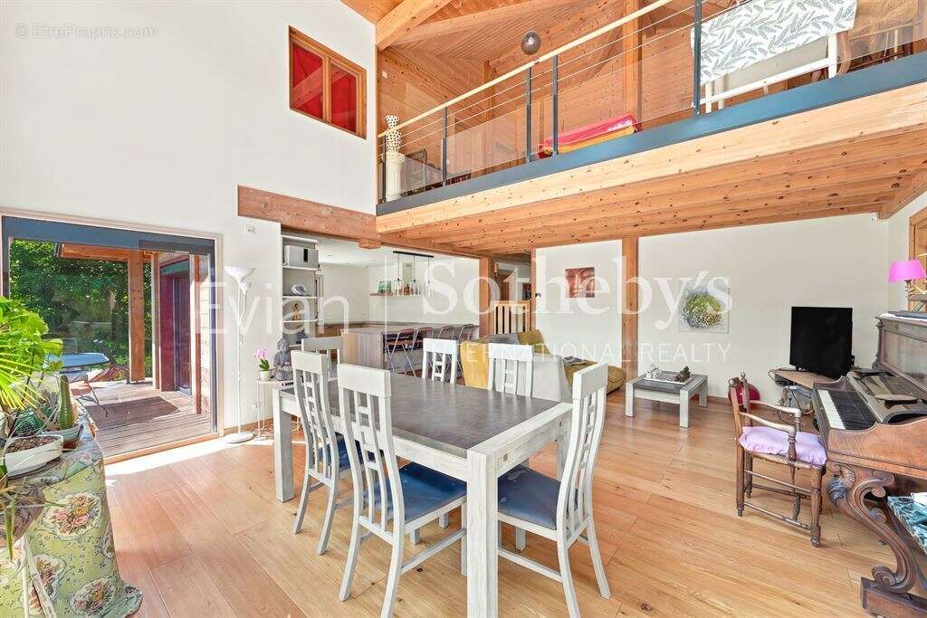 Neuvecelle, Maison contemporaine en ossature bois de 228 m² habitables. - photo 6