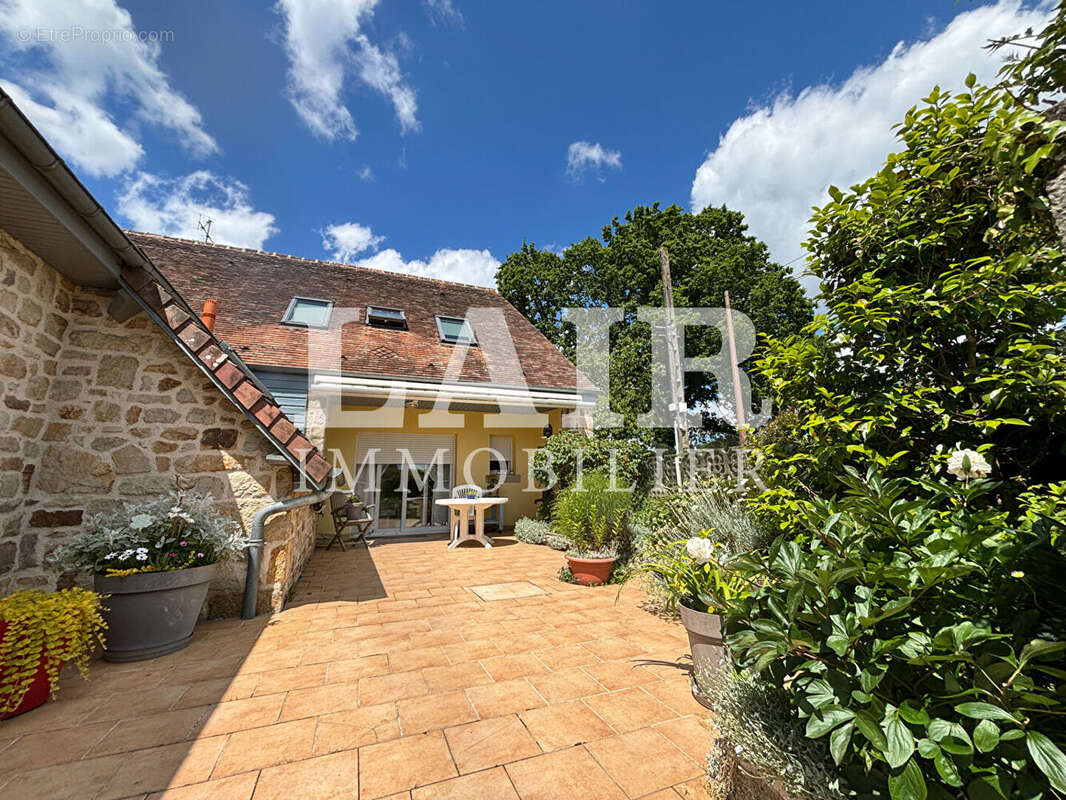 Maison à LA CHAPELLE-D'ANDAINE