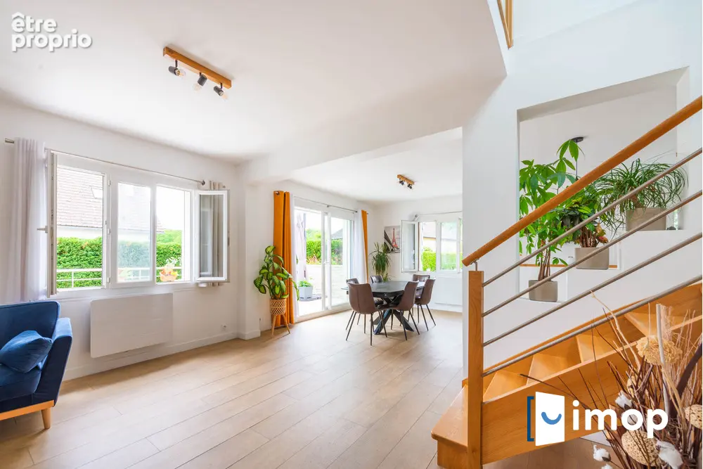 Belle maison avec extérieur - photo 2