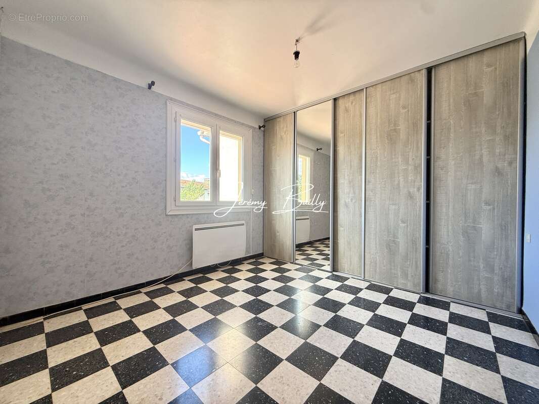 Maison à SAINT-ESTEVE