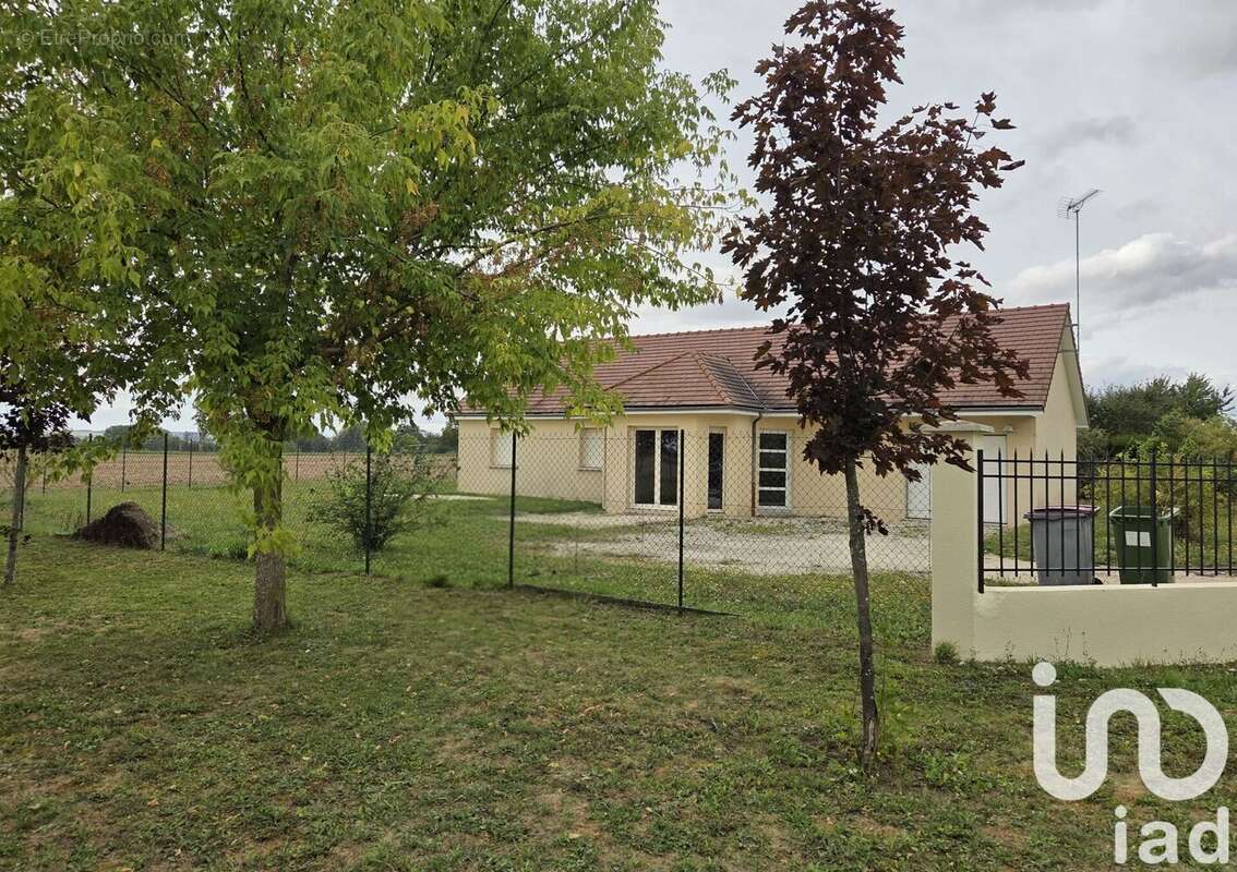 Photo 3 - Maison à SAINT-LEGER-PRES-TROYES