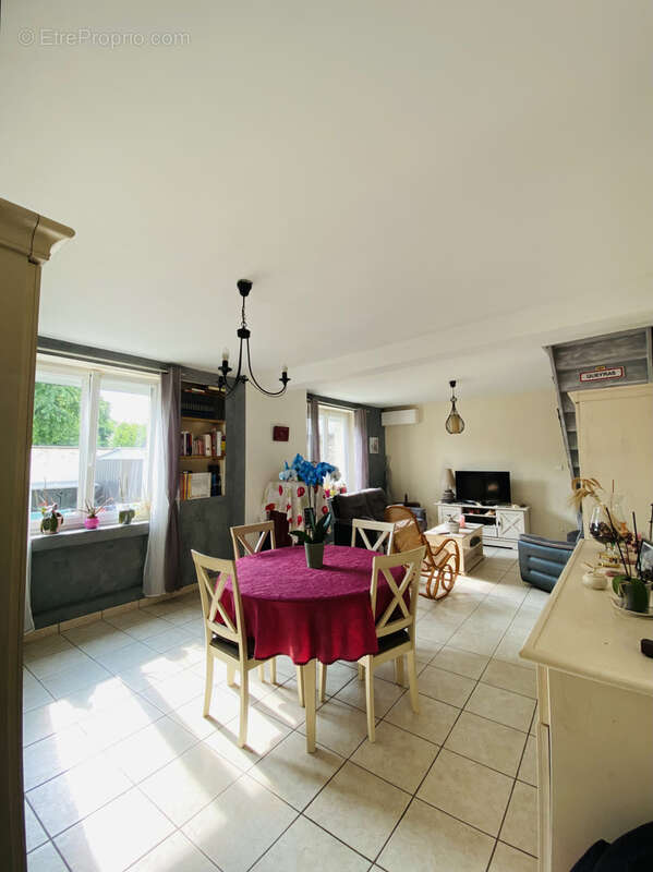 Maison à MONTEREAU-FAULT-YONNE