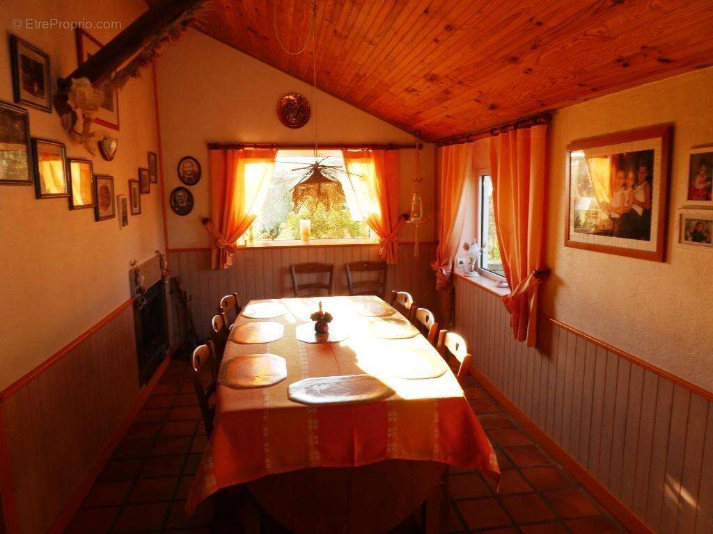 Maison à SAINT-CARADEC-TREGOMEL