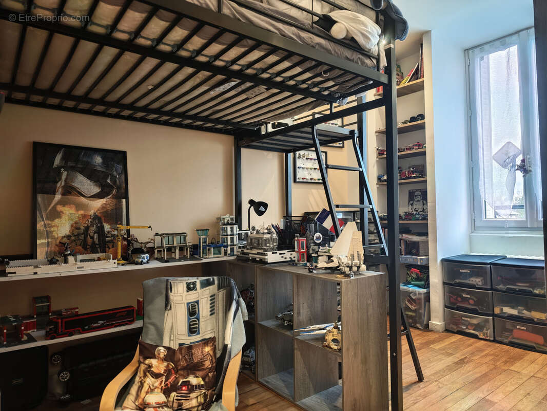 Maison à CERCY-LA-TOUR