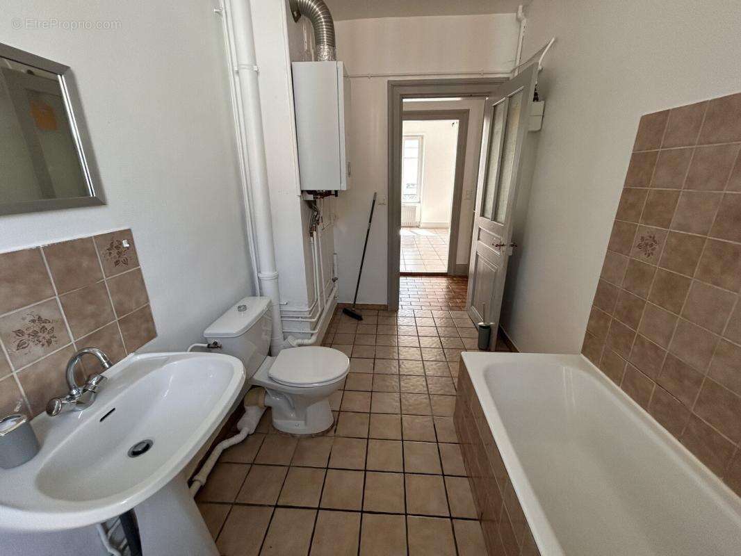 F2, appartement 2 pièces, de 49 m2 au 2ème à Mulhouse 68100 - photo 4