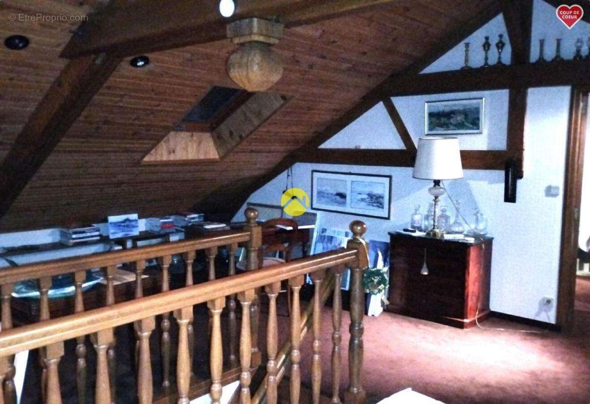 Maison à CHAMBON-SUR-VOUEIZE