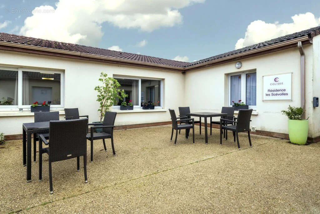 Appartement à MONTS-SUR-GUESNES