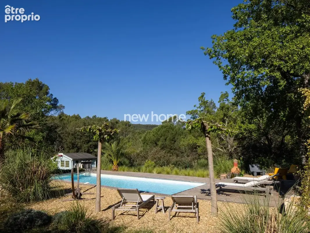 Villa joliment rénovée avec piscine dans un cadre verdoyant - photo 23