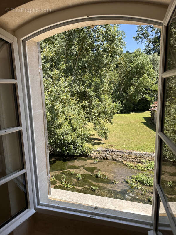 Maison à SAINT-JEAN-D&#039;ANGELY