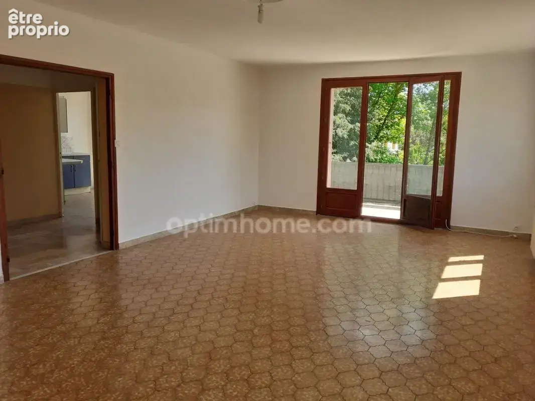 GRIGNY-SUR-RHONE, grande villa de 220 m2, pour 2 appartements en location - photo 14