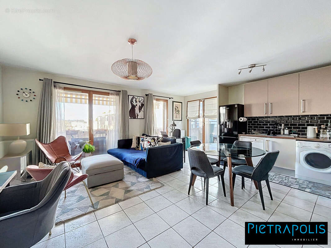 Appartement à LYON-9E