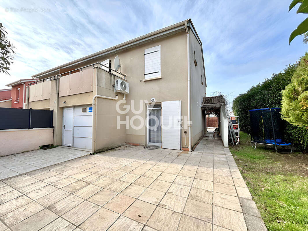 Maison à VAULX-EN-VELIN