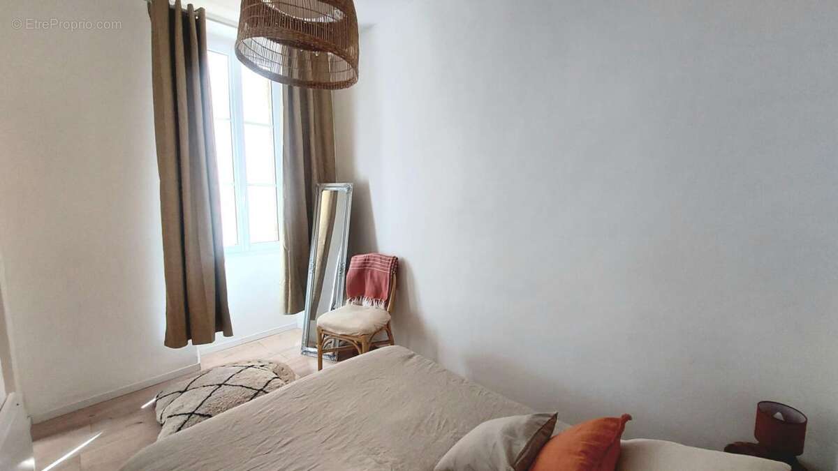 Appartement à MARSEILLE-2E