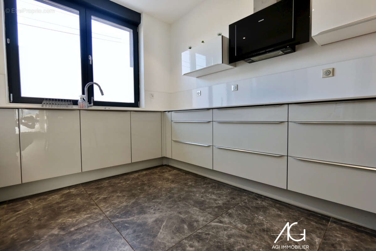 Fâches-thumesnil   magnifique maison familiale de 167 m2 entièrement rénovée   jardin   terrasse   garage de 6 - photo 6