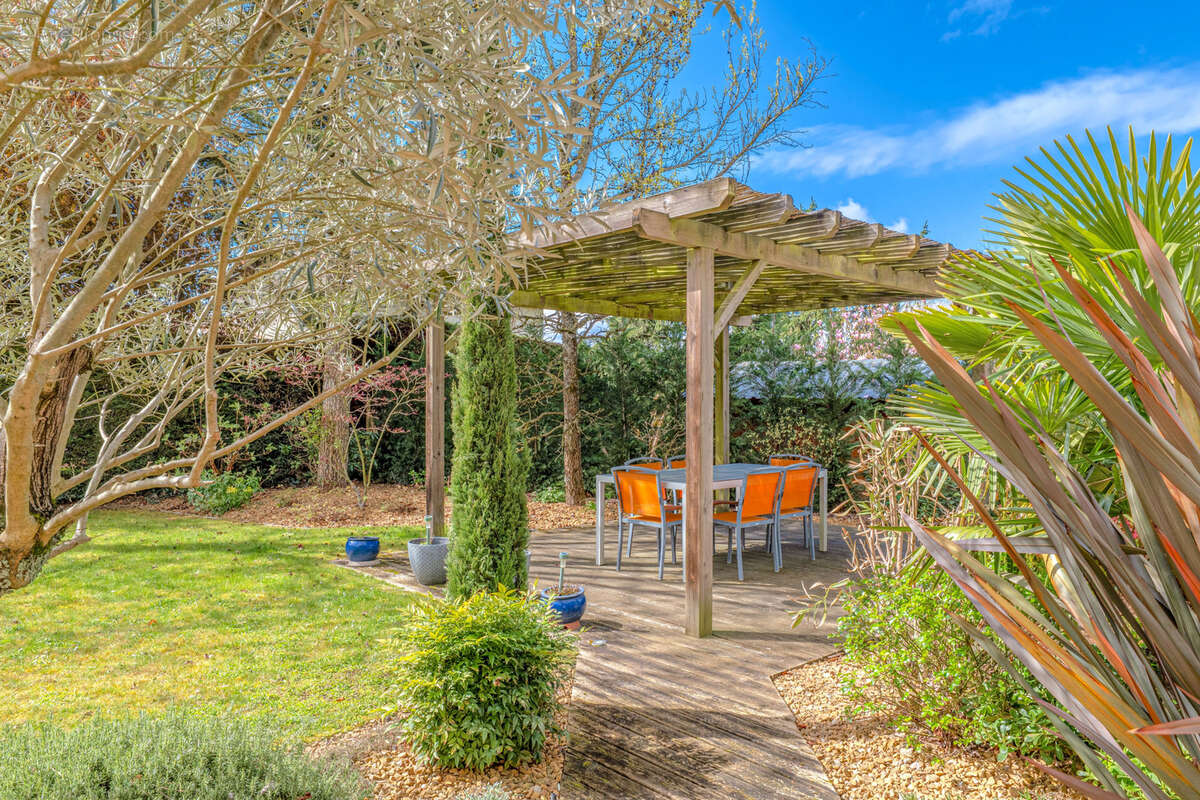 Maison à LA TOUR-DE-SALVAGNY