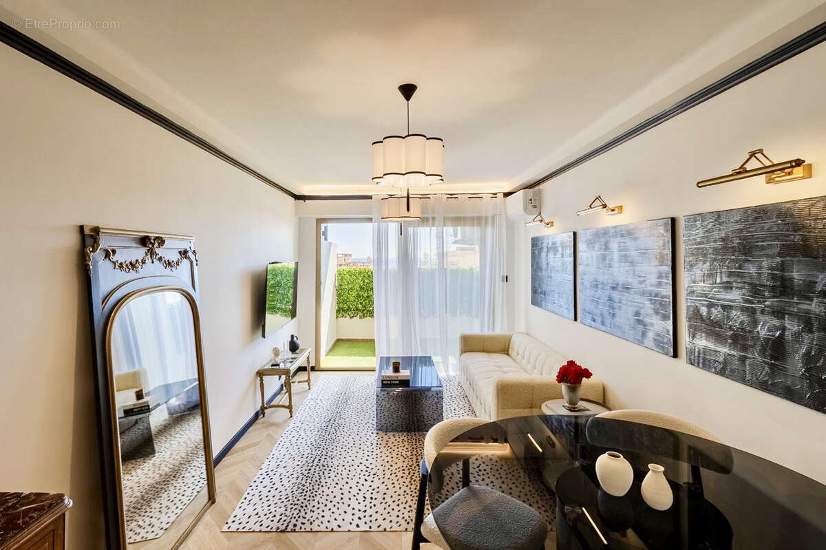 Appartement à BEAUSOLEIL