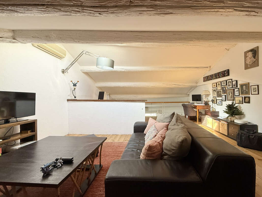 Appartement à MARSEILLE-6E