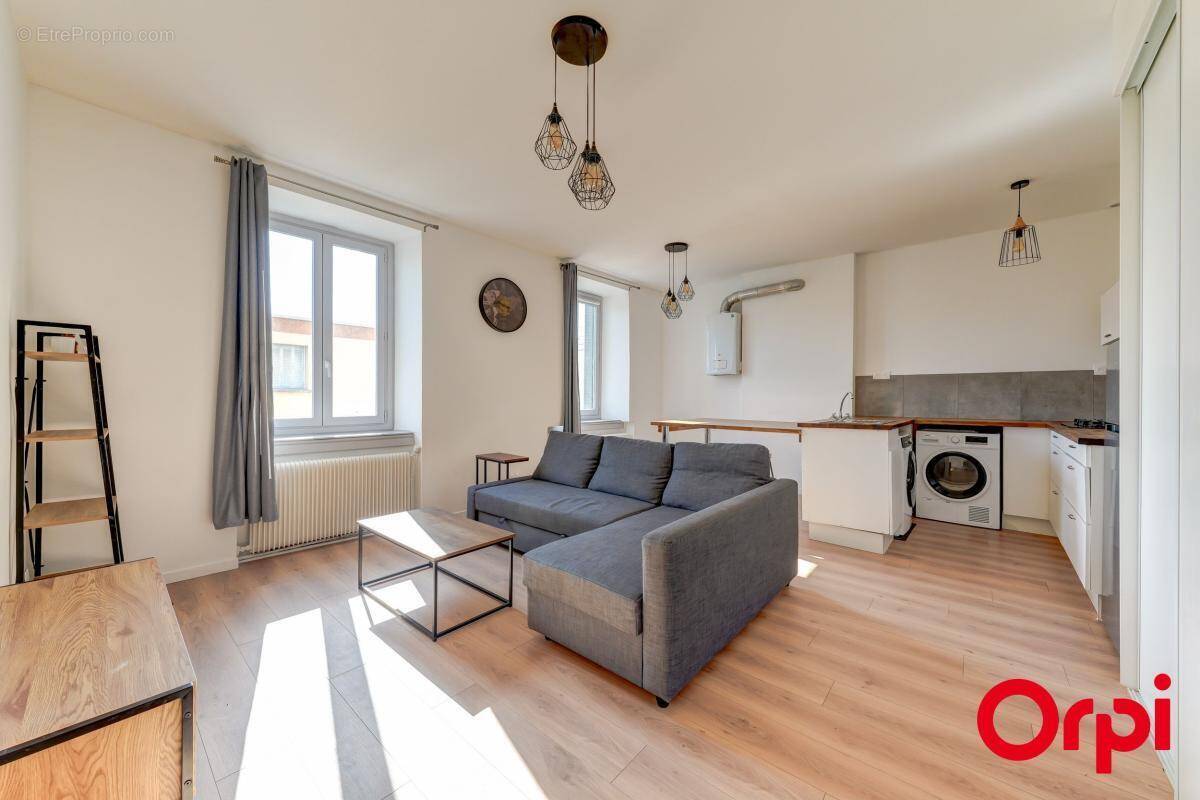 Appartement à LA MULATIERE