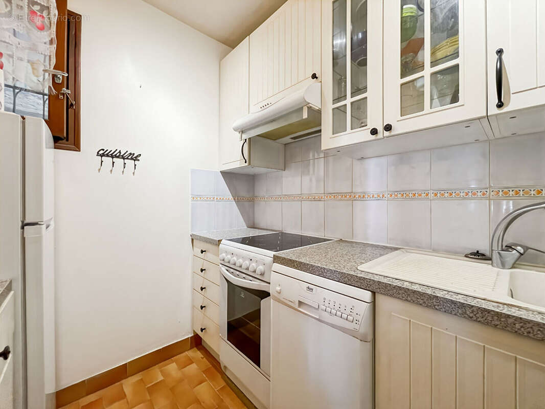 Appartement à SAUSSET-LES-PINS