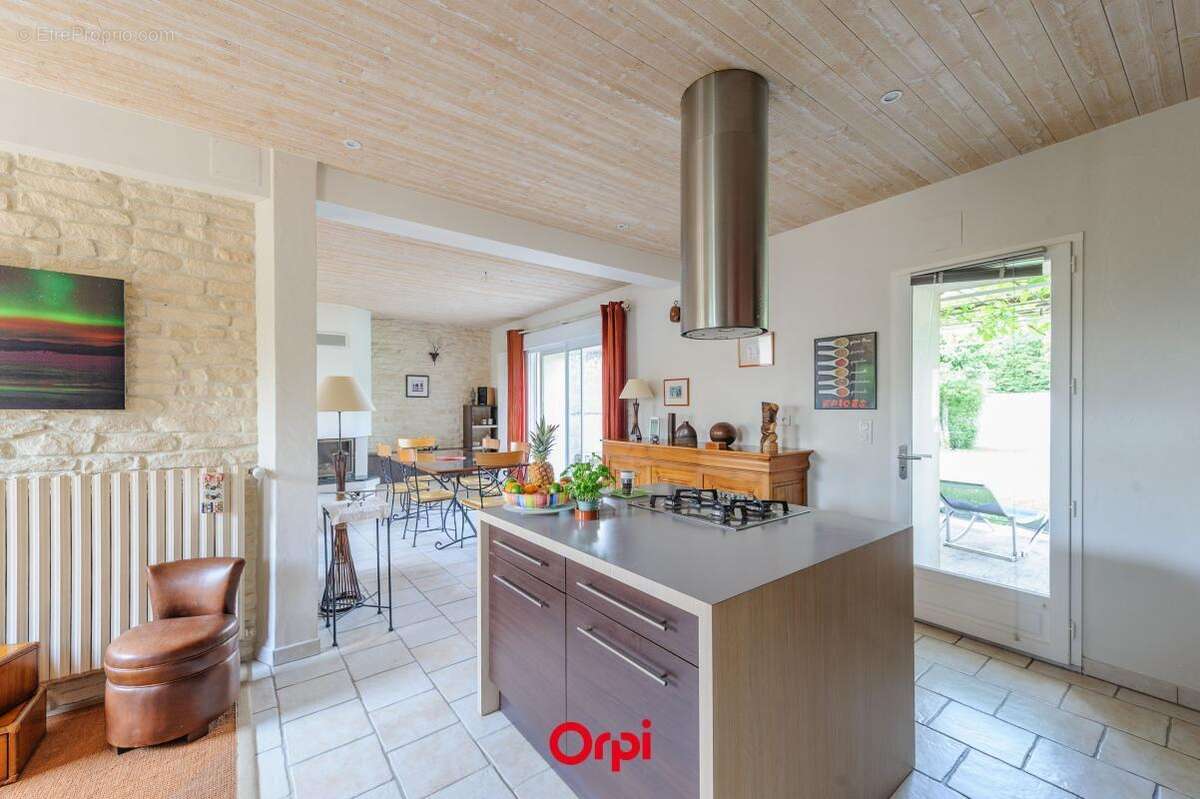 Maison à LE THOU