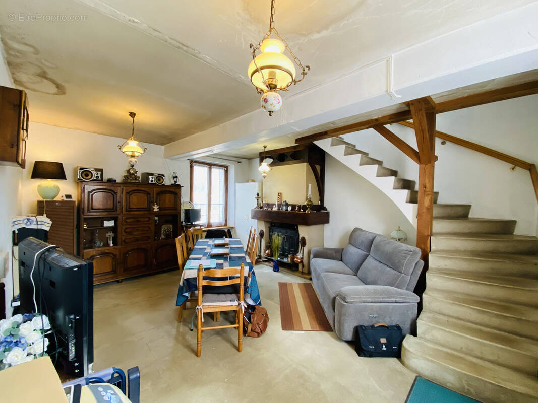 Maison à MONTEREAU-FAULT-YONNE