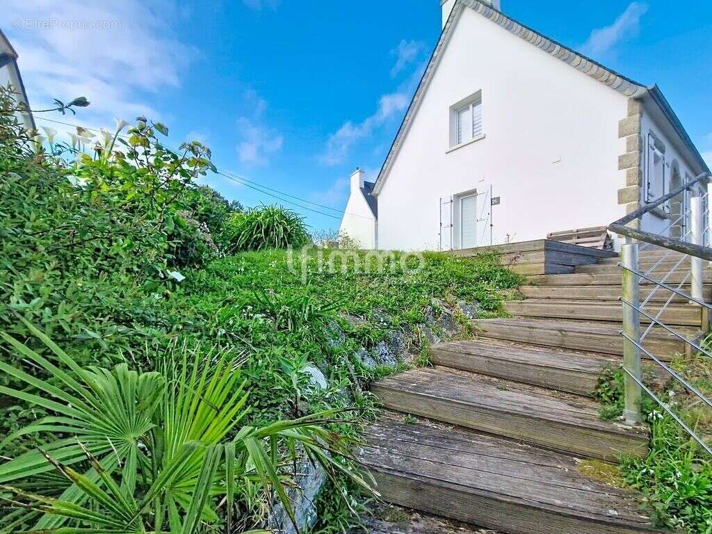Maison, 6 pièces de 170 m² à Saint-Nic 29550 - photo 5