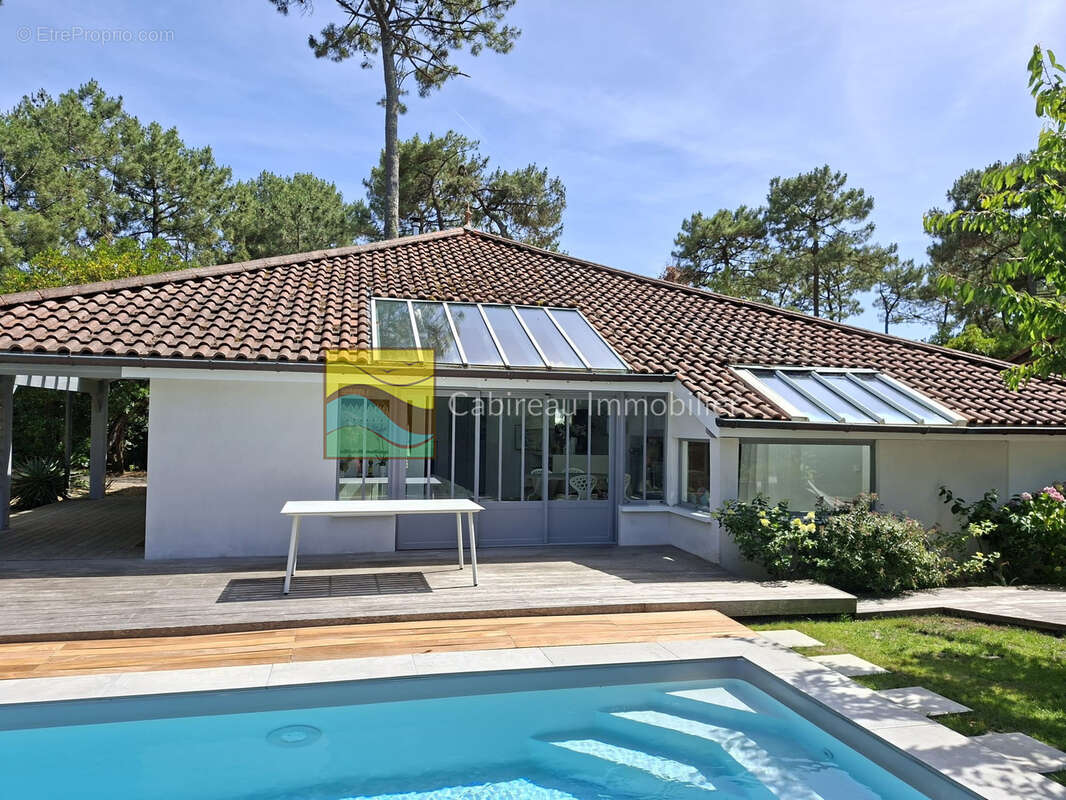 Maison à LACANAU