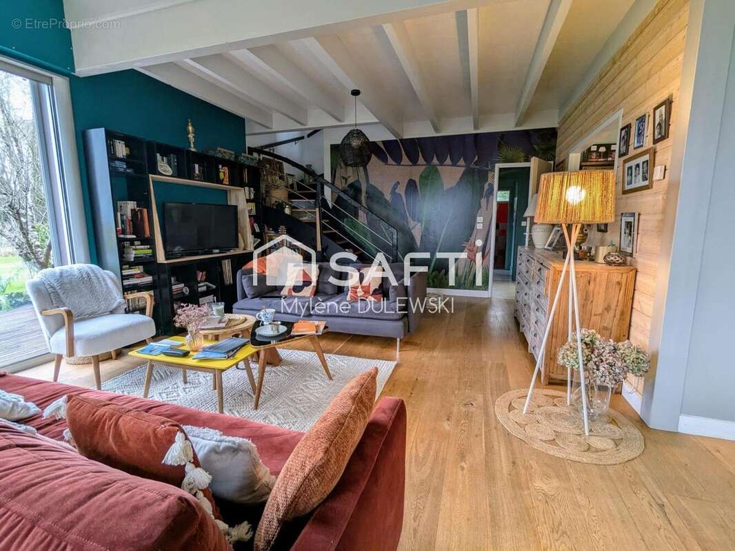 Maison 150 m² à Lalande-De-Pomerol  - photo 3