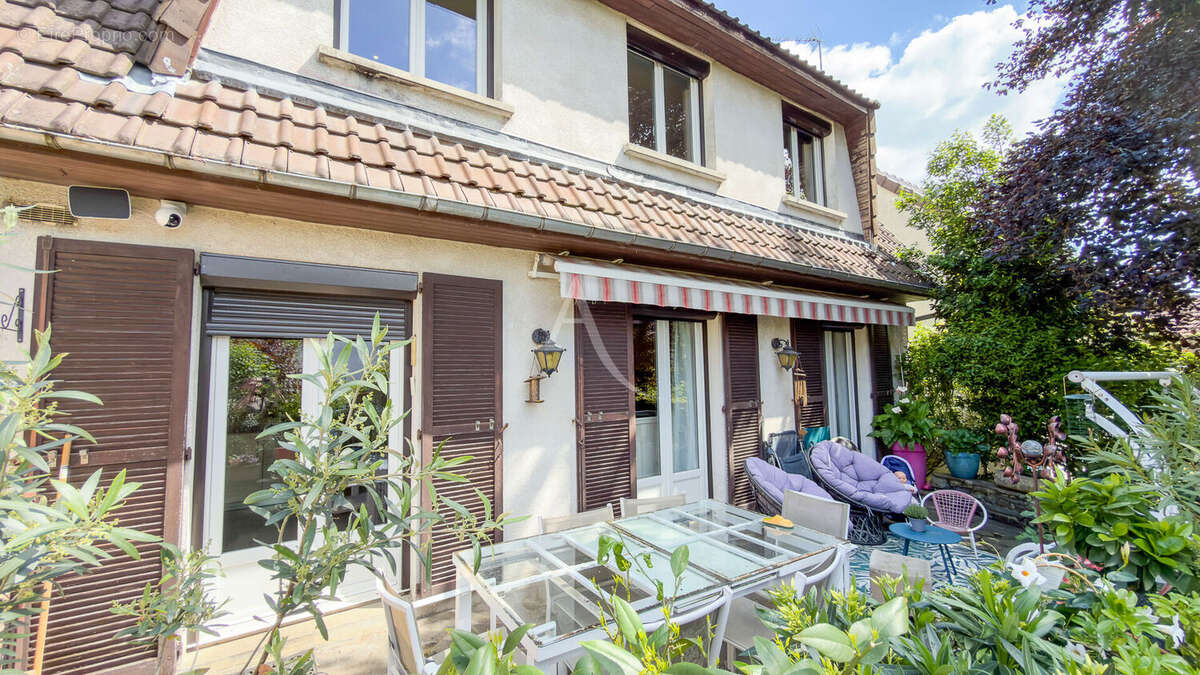 Maison à YERRES