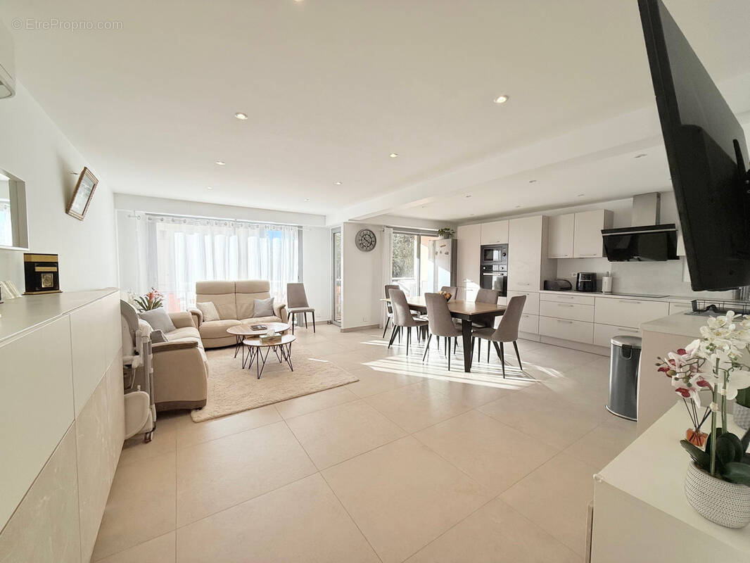 Appartement à LE CANNET