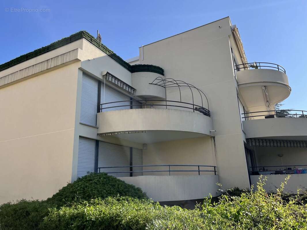 Villeneuve-Loubet Appartement 2 pièces terrasse parking - photo 2