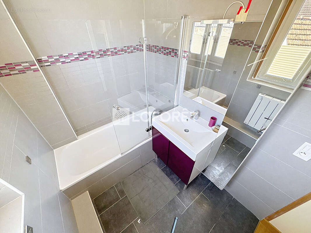 Maison à CHAUMONTEL