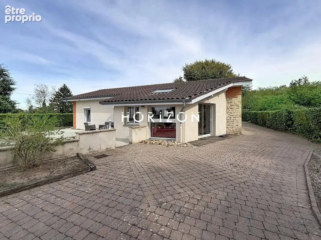 Maison 7 pièces 135 m² à vendre à Montmerle-Sur-Saone (01090) - photo 9