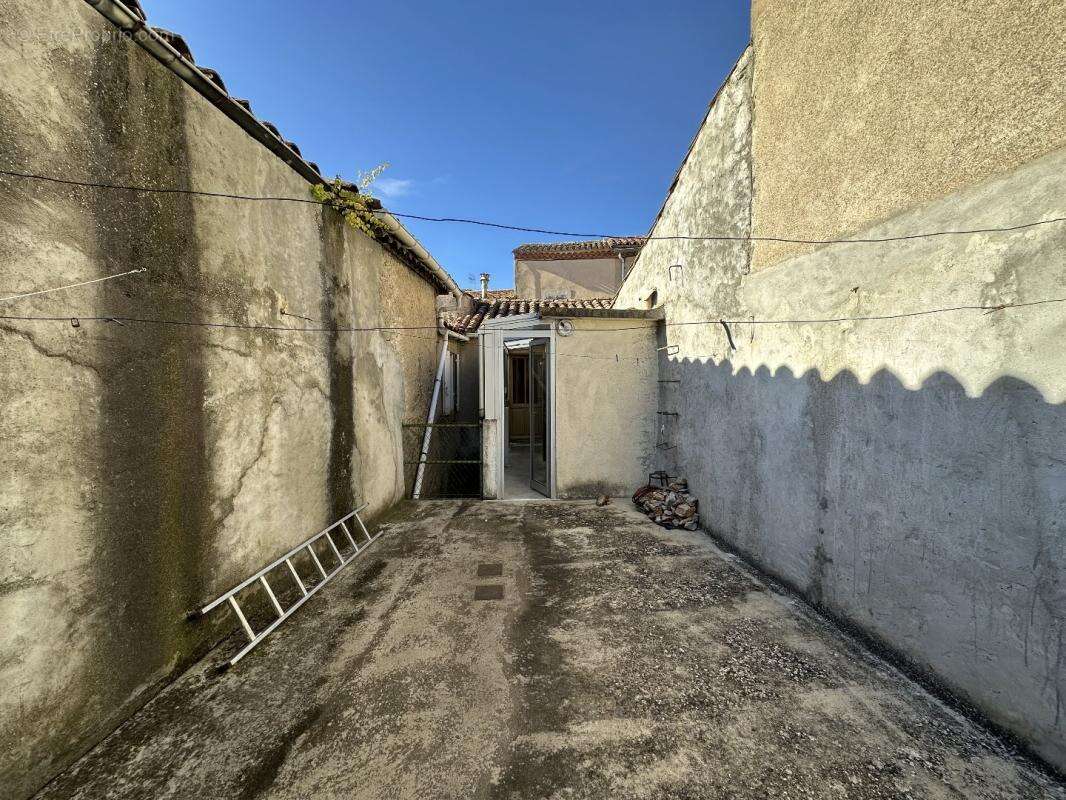 Maison à CAUNES-MINERVOIS