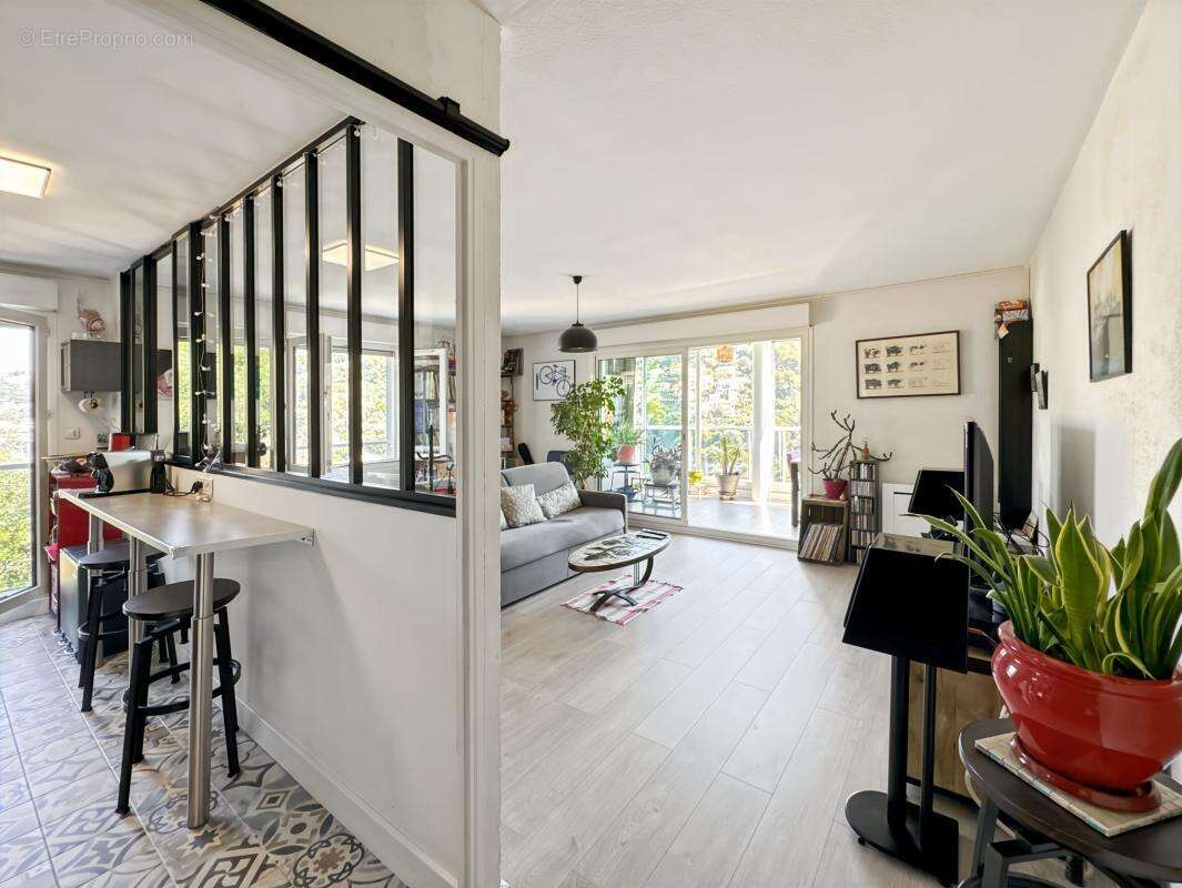 NICE Bellet Colline de Magnan 3P 68,54m² 4ème étage parfait état calme - photo 6