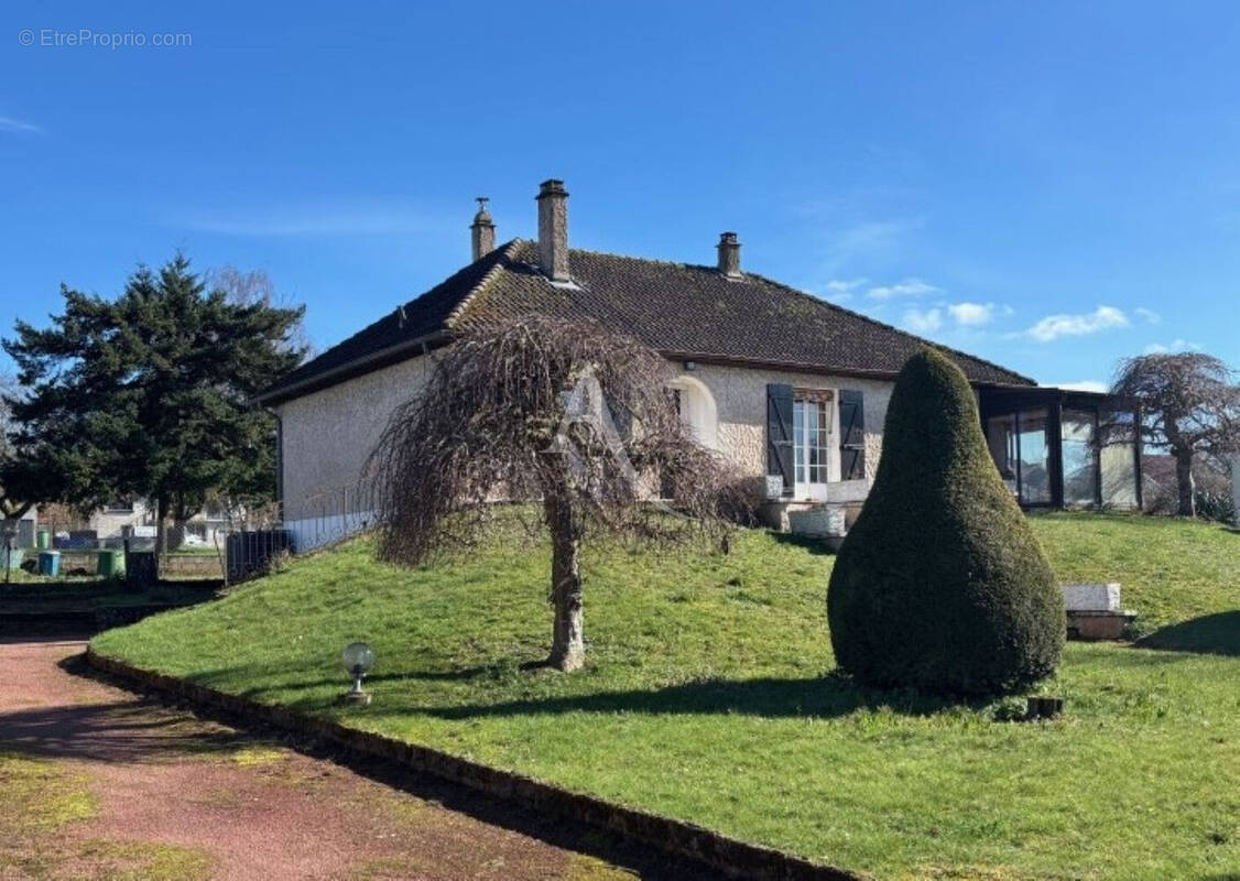 Maison à MARZY