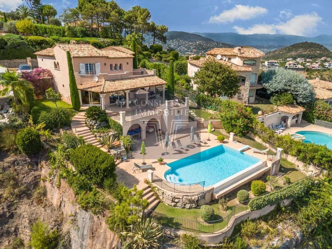 Maison à THEOULE-SUR-MER