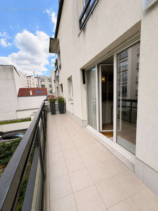 Appartement à PARIS-20E