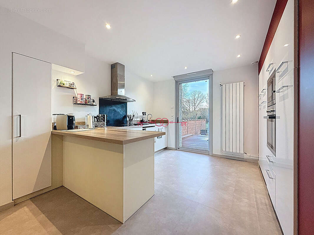 Maison à SAINTE-MENEHOULD