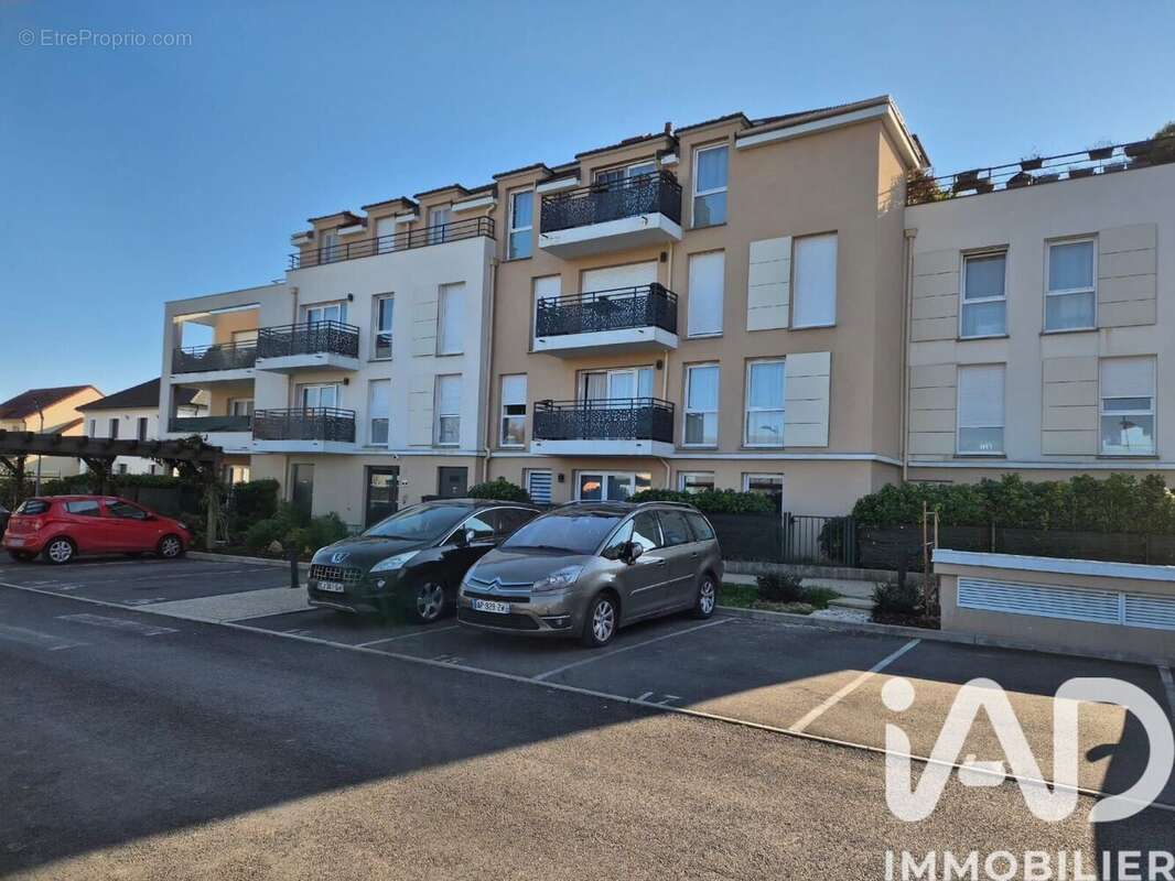 Photo 2 - Appartement à SAINT-PIERRE-DU-PERRAY