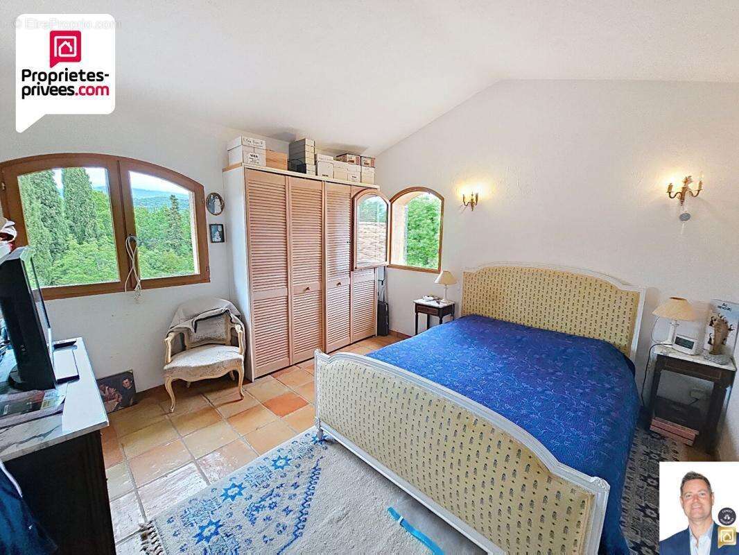 Maison à SAINT-CEZAIRE-SUR-SIAGNE